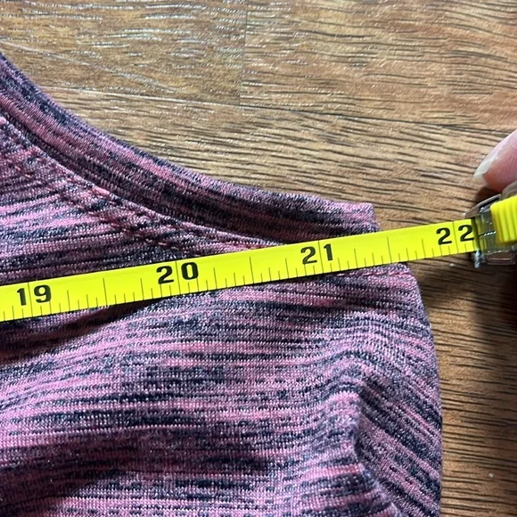 Brand new Zyia Active pink infinity tank - Picture 14 of 15